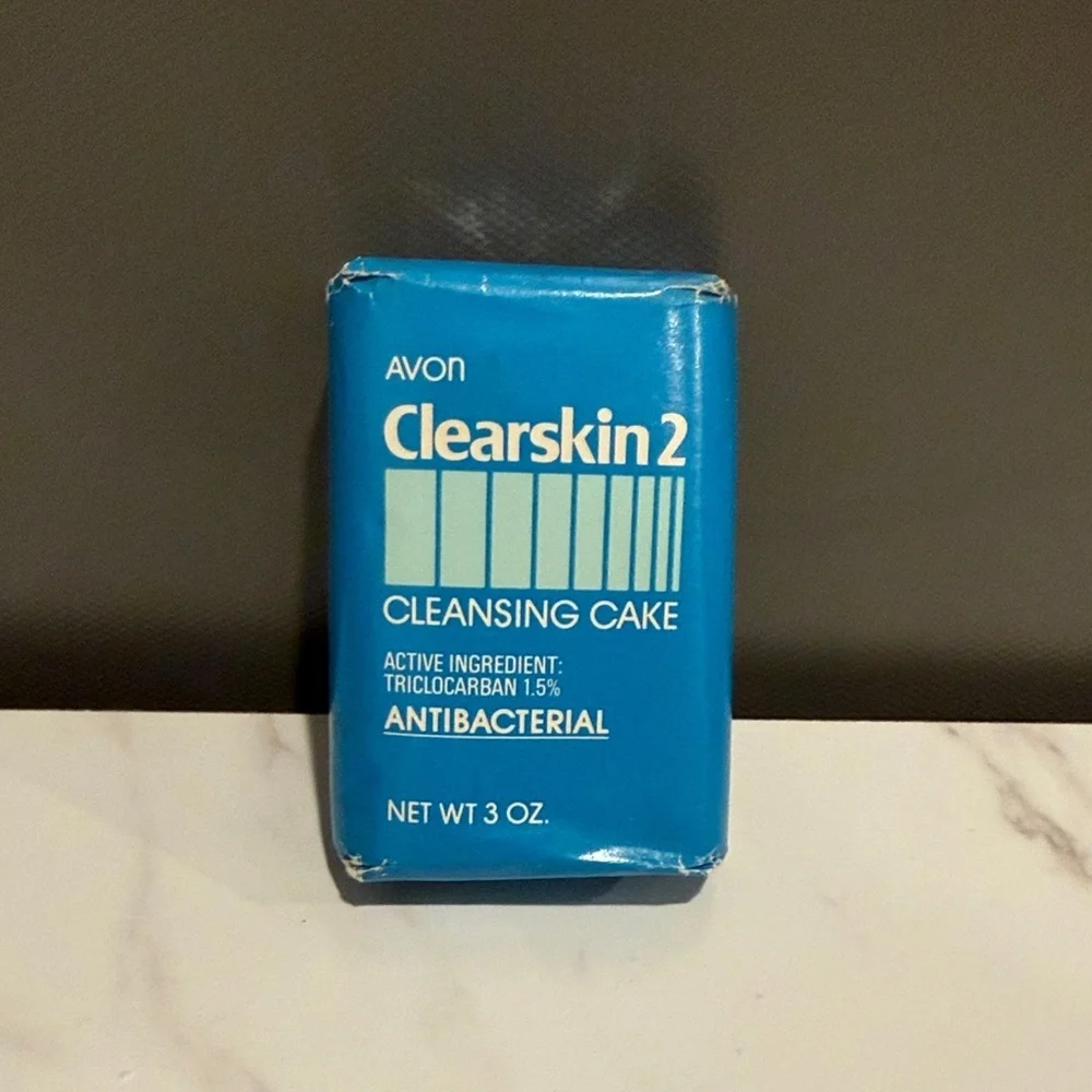 Avon Vintage Clearskin2 Blue Cleansing Cake Vintage Collection Soap New Size 3oz